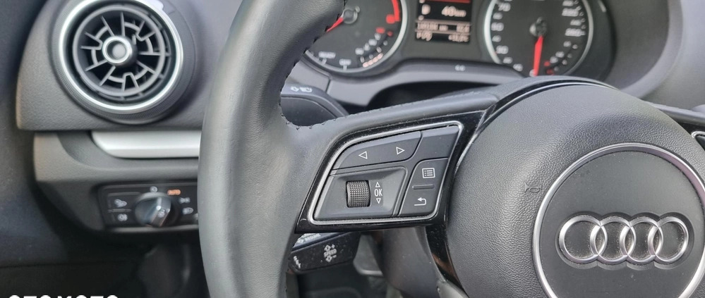 Audi A3 cena 71900 przebieg: 143600, rok produkcji 2018 z Wojkowice małe 211